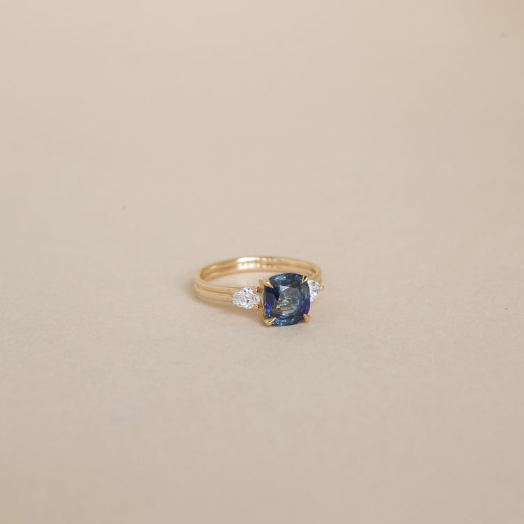 Leo Ring