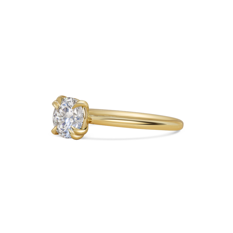 Malin Ring (white diamond)