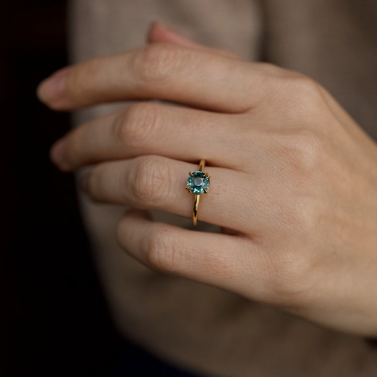 Malin Ring Teal Sapphire