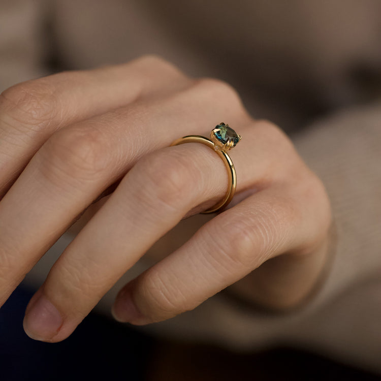 Malin Ring Teal Sapphire