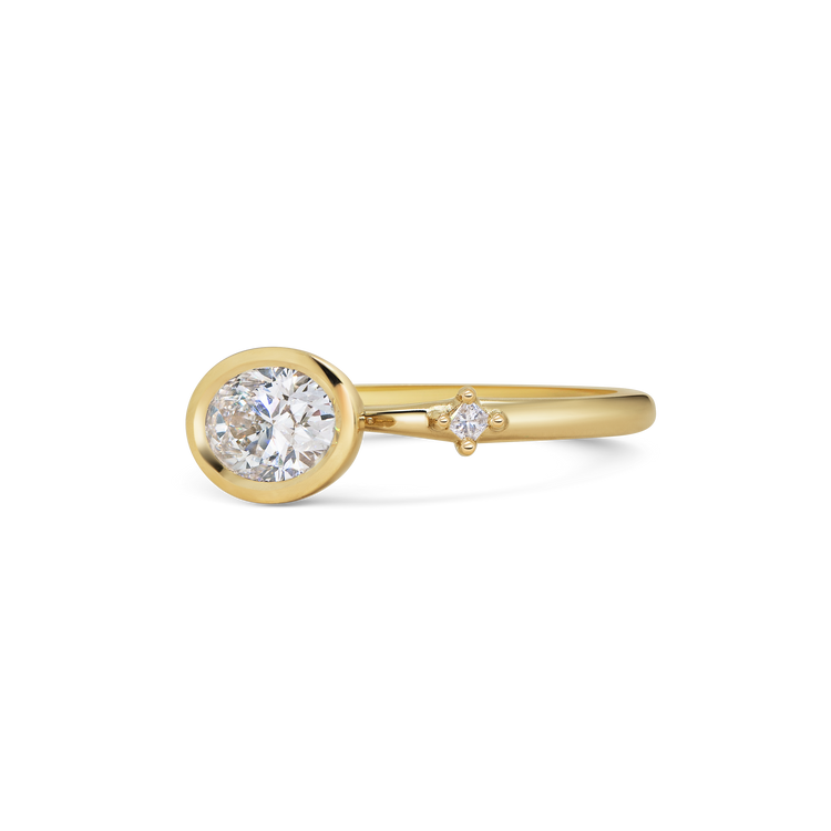 Oval Astra Ring