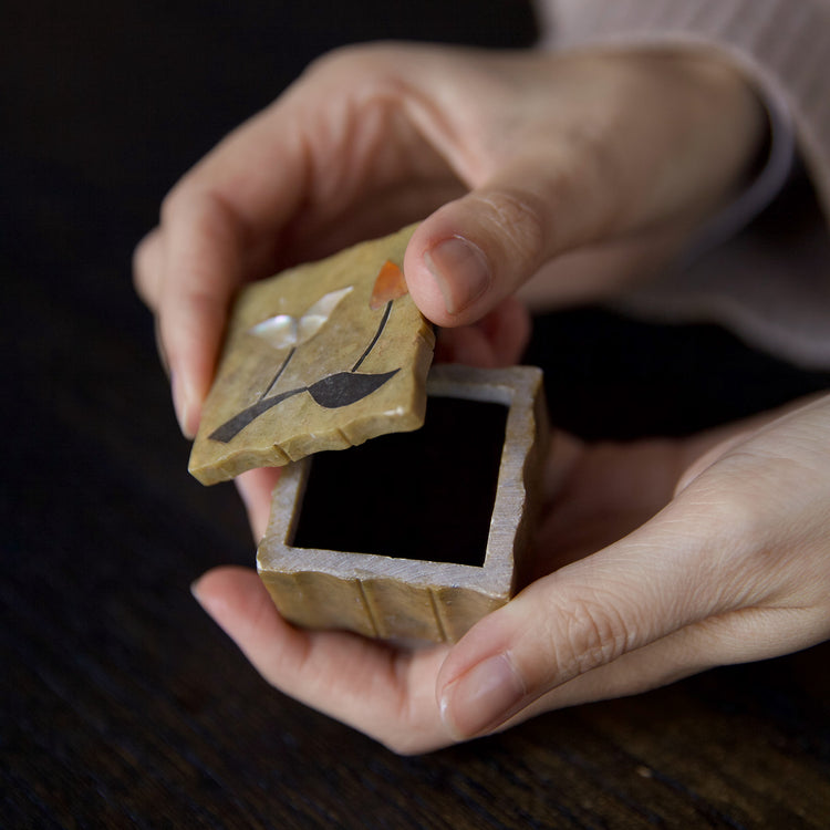 Small Square Scalloped Marble Box