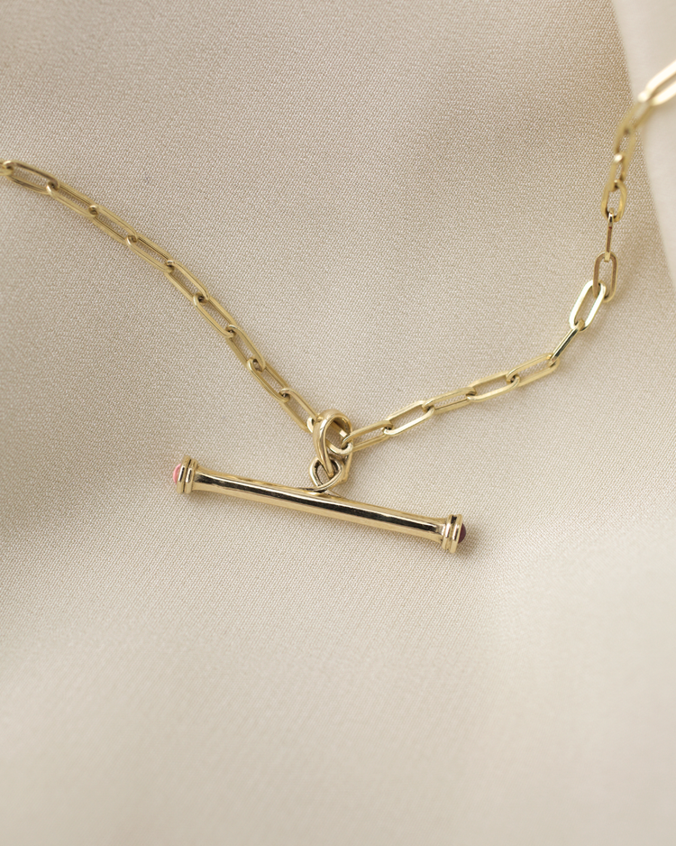 Customisable T-bar pendant