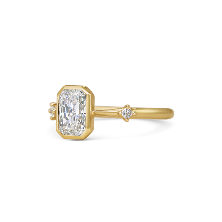 Radiant Astra Ring