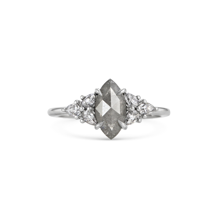 Ava Ring