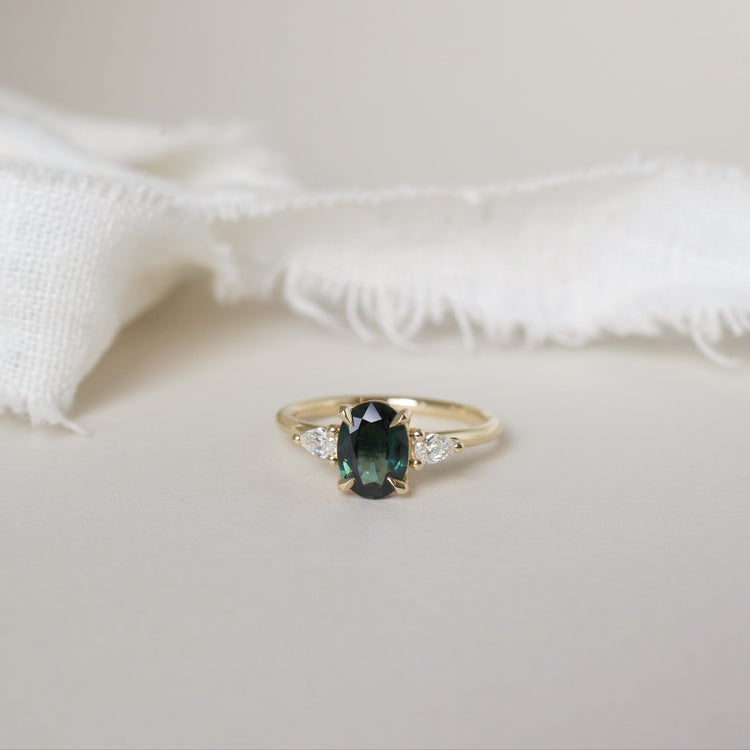 Eva Ring