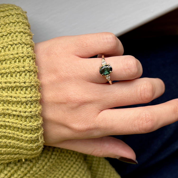 Eva Ring
