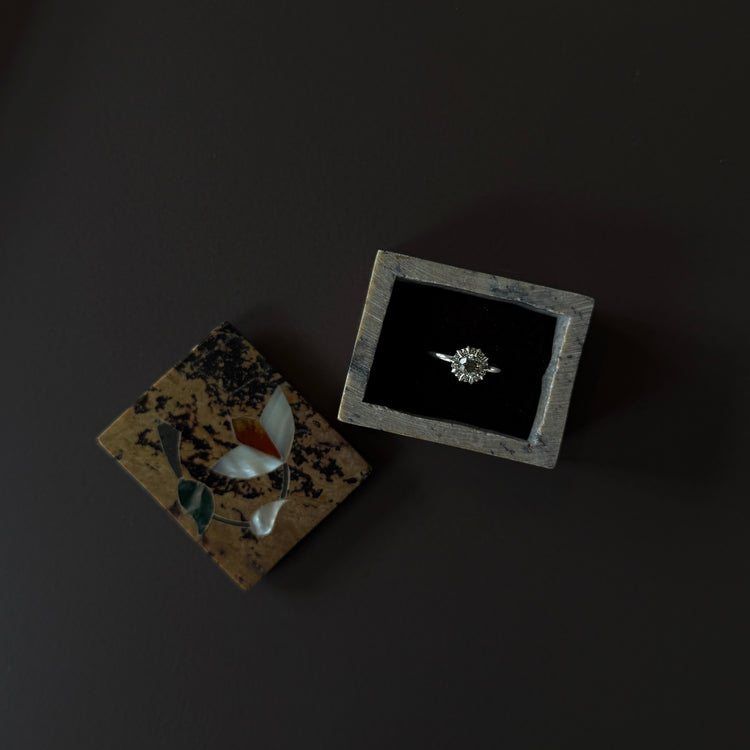 Grey Diamond Fika Ring