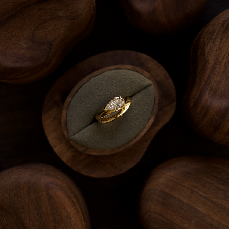 Nyx Diamond Ring