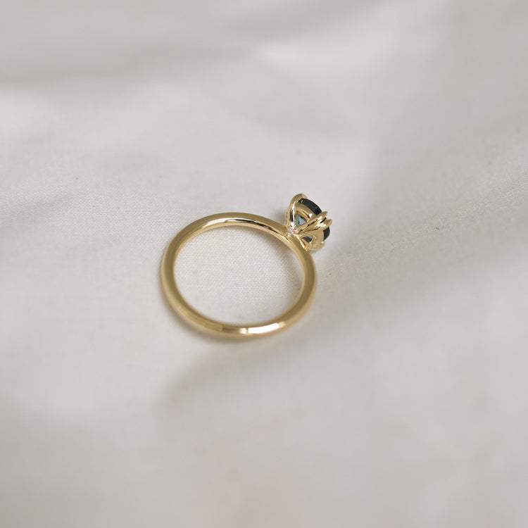 Malin Ring Teal Sapphire