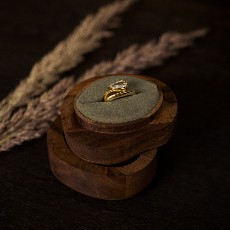Nyx Diamond Ring