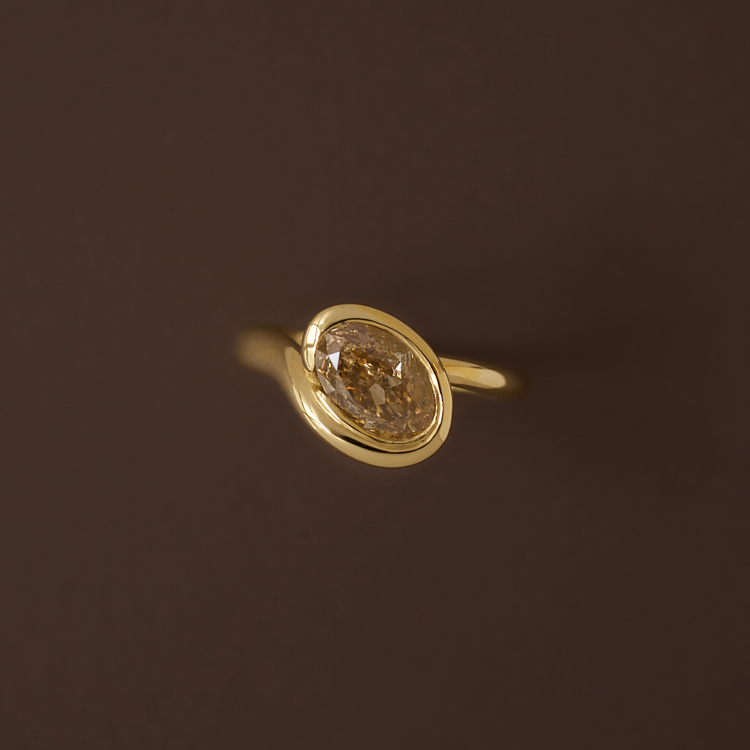 Oval Lino Ring