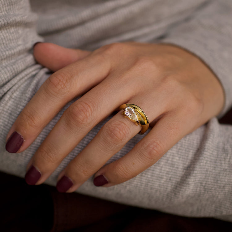 Nyx Diamond Ring