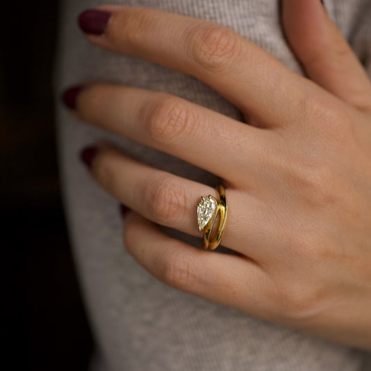 Nyx Diamond Ring